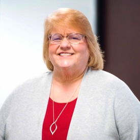 Cindy Swiniarski headshot
